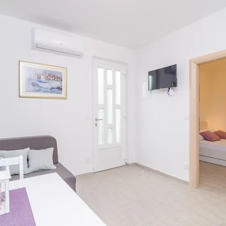 Dadic Apartment *