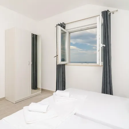 Dadic Apartment