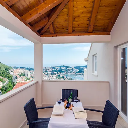 Dadic Apartment *