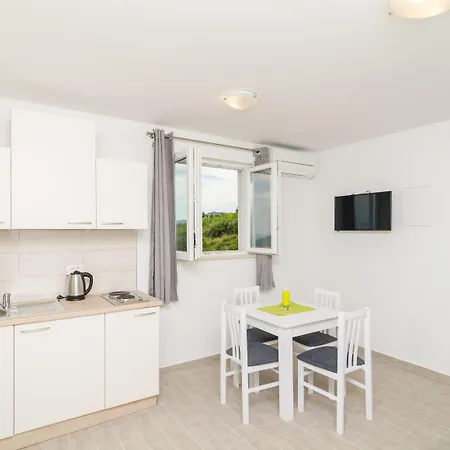 Dadic Apartment *