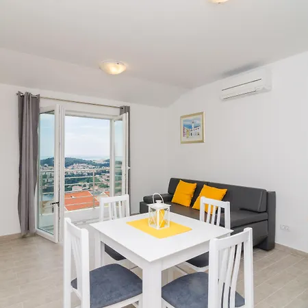 Dadic Apartment