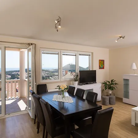 Dadic Apartment
