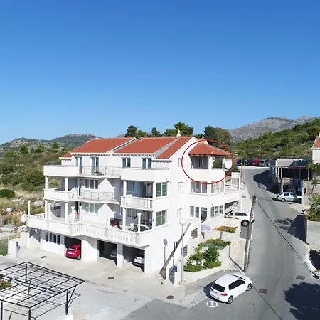 Dadic Apartment *